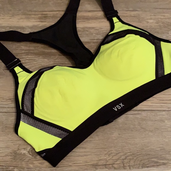Victoria Secret Sports Bra - Picture 2 of 8